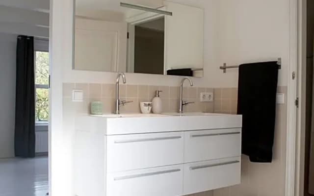Mokum Suites - photo 3
