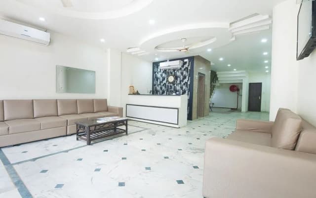Hotel Aerodrome - photo 5