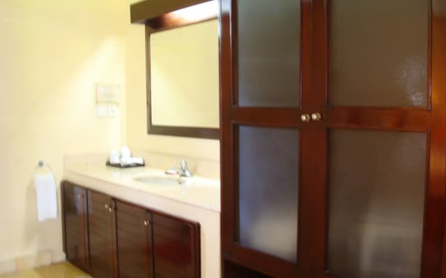 Aniniraka Resort & Spa - photo 4