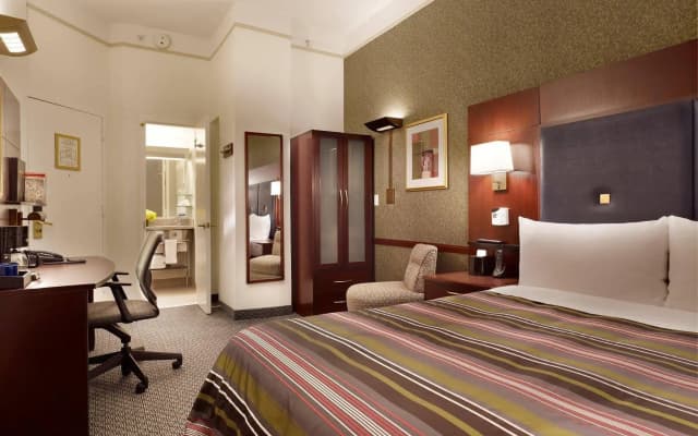 Radisson Hotel New York Wall Street - photo 4