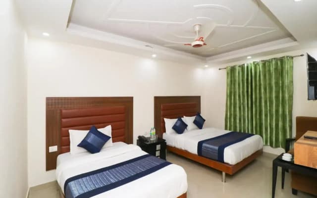 Hotel The Glory - photo 4