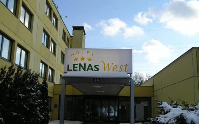 Hotel Lenas West - photo 2