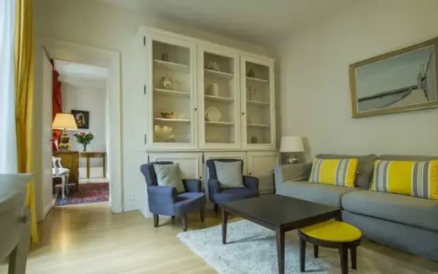Louvre  Bed And Breakfast - photo 4