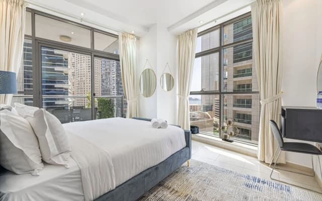 Amazing 1br Dubai Marina, Sea View, Metro Nearby - photo 2