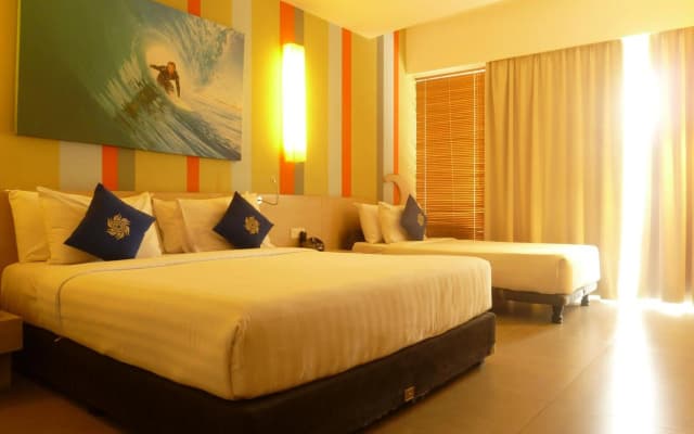 Bliss Surfer Hotel Legian - photo 3