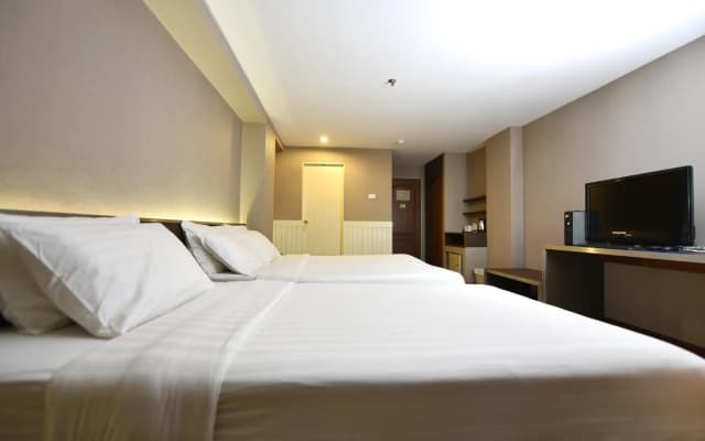 Bangkok City Suite - photo 2