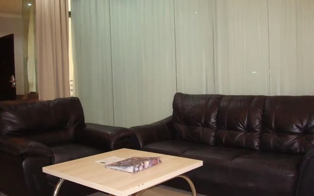 AP Suite Apartment - photo 3