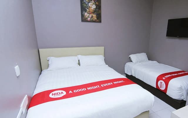 NIDA Rooms Chemor Railway Line - photo 4