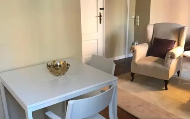 New and Unique Charming Studio at Campolide - photo 5