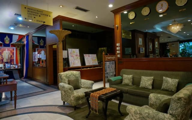 Silom City Hotel - photo 2