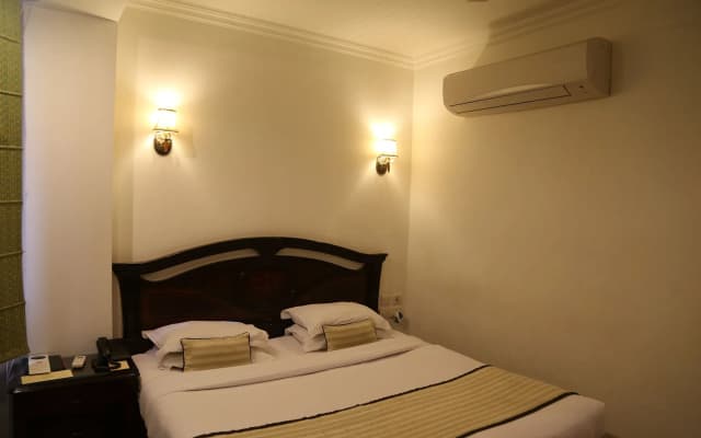 Hotel Park Residency - photo 4