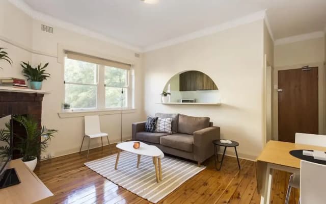 Bright Beachside Curlewis Apartment - photo 2