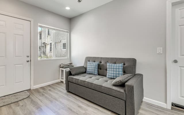 Near USC & Dtla! Extended Stay in West Adams - photo 3