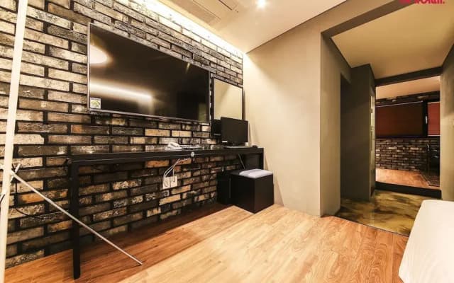 Yeongdeungpo Station New York Hotel - photo 2