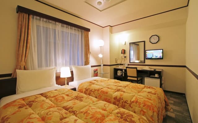 Toyoko Inn Tokyo Nihombashi Zeimusho Mae - photo 4