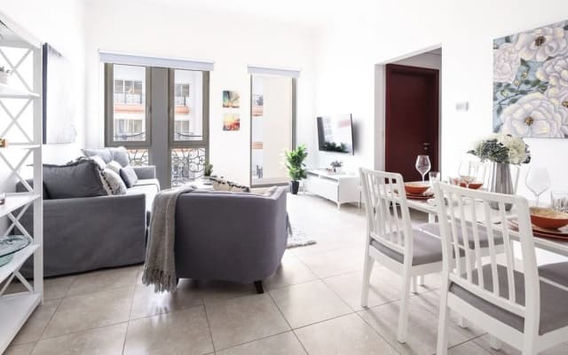 Stylish + Cozy 1BR in Sports City - photo 5