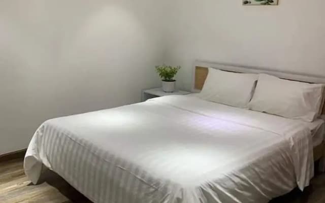 Florence Apartment - photo 4