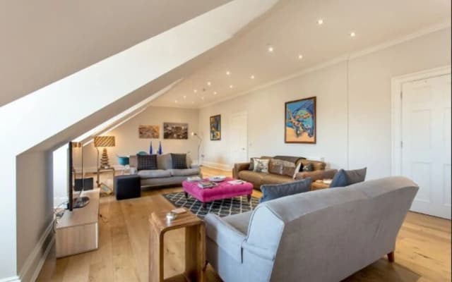 5 Star Luxury Apartment - photo 2