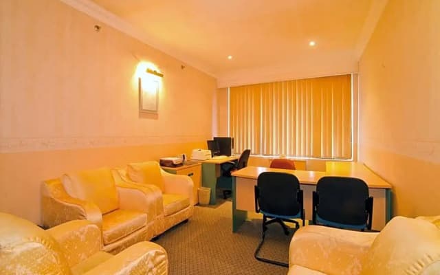 Dynasty Hotel - photo 3