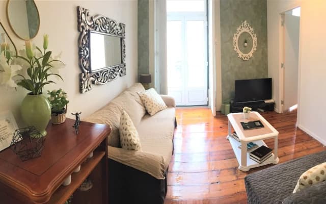 Charming Vintage Auto Check-in Flat in Baixa - photo 3