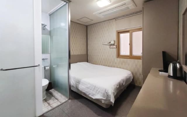 OYO Hostel Myeongdong 2 - photo 3