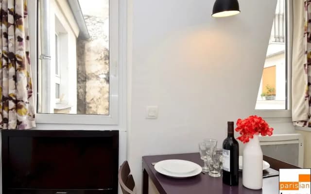 S02441 - Sophisticated and Cozy Studio for 2, Montorgueil Area - photo 4