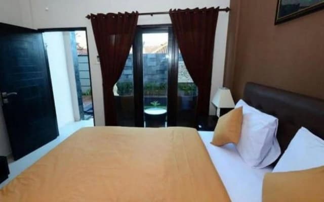 Griya Mesesari Premium Guest House - photo 2