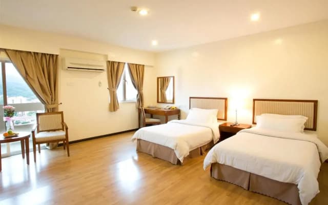 Alora Hotel - photo 3
