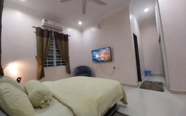 Villa Solihin - photo 3