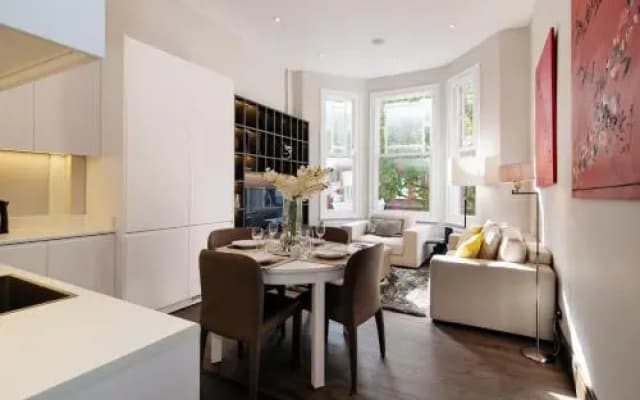 Kensington Garden View Apartment - photo 5