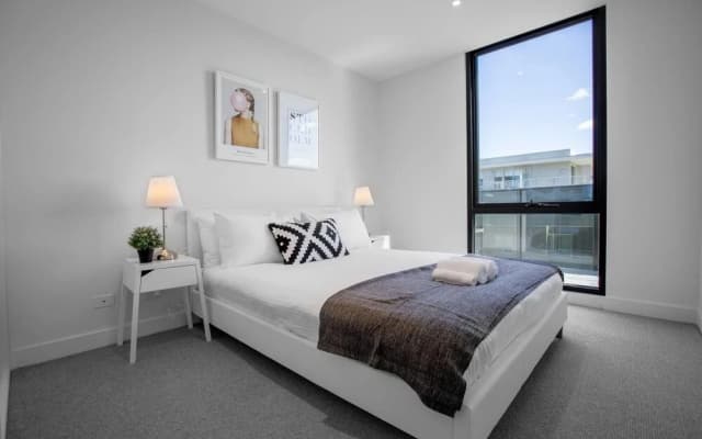 61*Boutique one-bedroom*Boxhill Central*Mall - photo 2