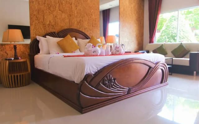 Bangrak Pier Resort - photo 2