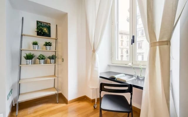 Extra Large Colorful Flat in Central Location! - photo 3