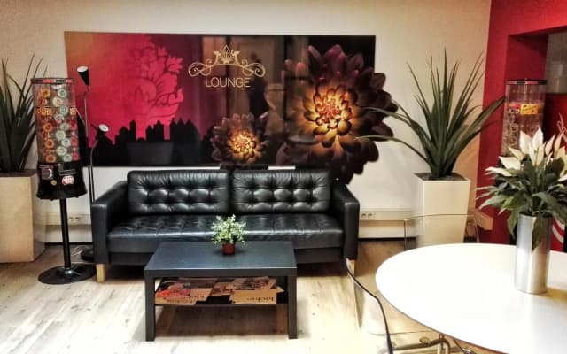 Rembrandt Square Hotel - photo 2