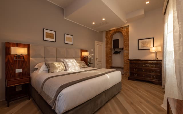 Donati Luxury Tower Suites - photo 4