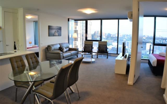 Royal Stays Apartments - Whiteman St - photo 5