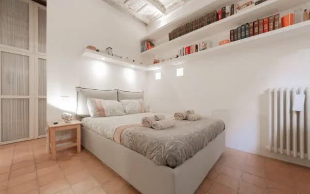 Gonfalone Apartment - photo 2