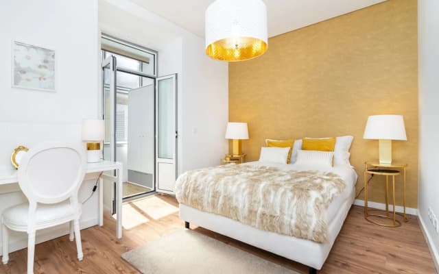 Golden Premium Apartment - photo 3