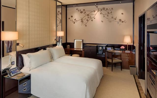 The Peninsula Hong Kong Hotel - photo 3