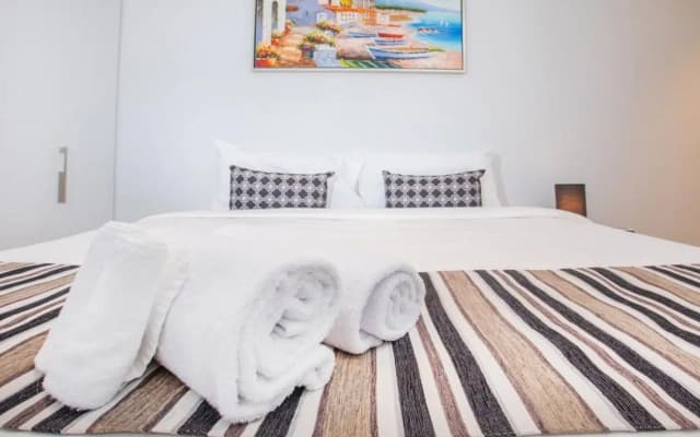 Spencer Street Apartments - photo 4