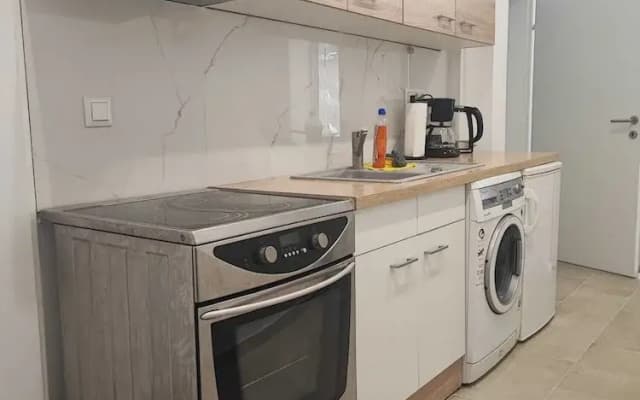 Modern 2BR Apartment In Prime Vienna - photo 4