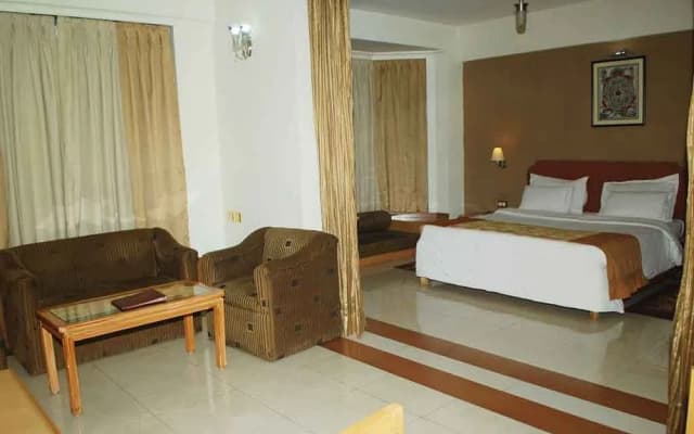 Dee Marks Hotel and Resorts - photo 3