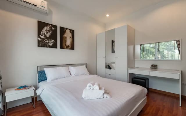 Trixie Town House Unit 2 - photo 4