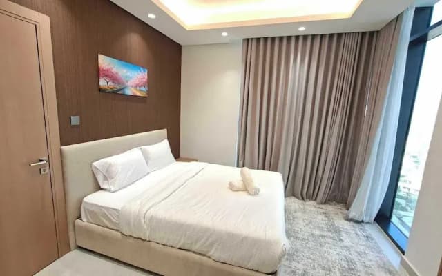 Luxury Living at Cloud Tower JVT with - photo 4
