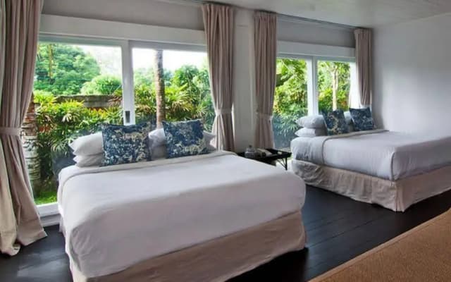 Villa Gajah Putih - photo 2