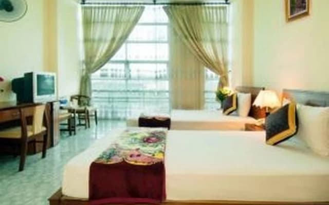 Ha Binh Hotel - photo 3