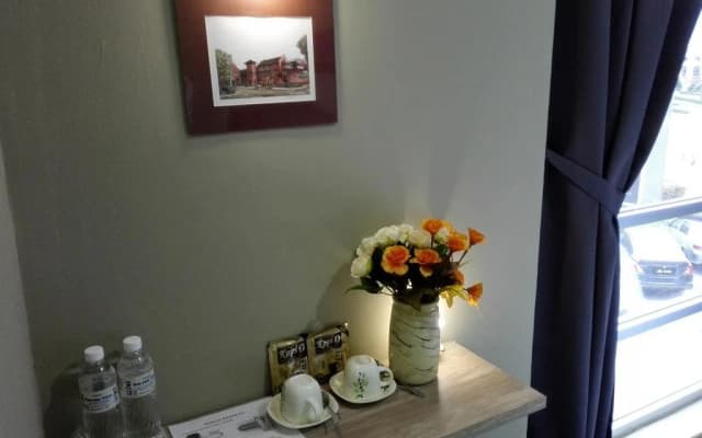 Hotel By The Park - photo 4