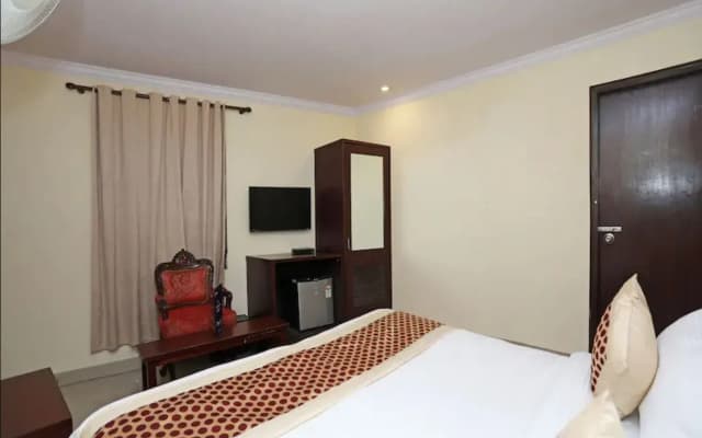 Capital O 10750 Hotel Vivek - photo 3