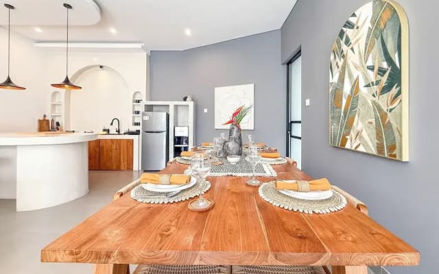 Villa Hamal by DVH Luxe Retreats 2BR - photo 4