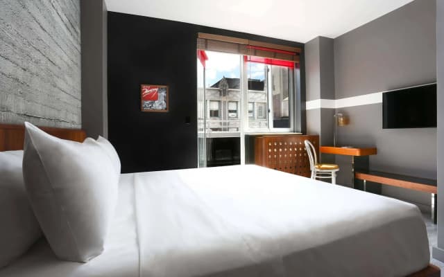 Henri Hotel  - photo 3